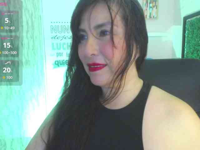 Evelyn-mature19 webcam