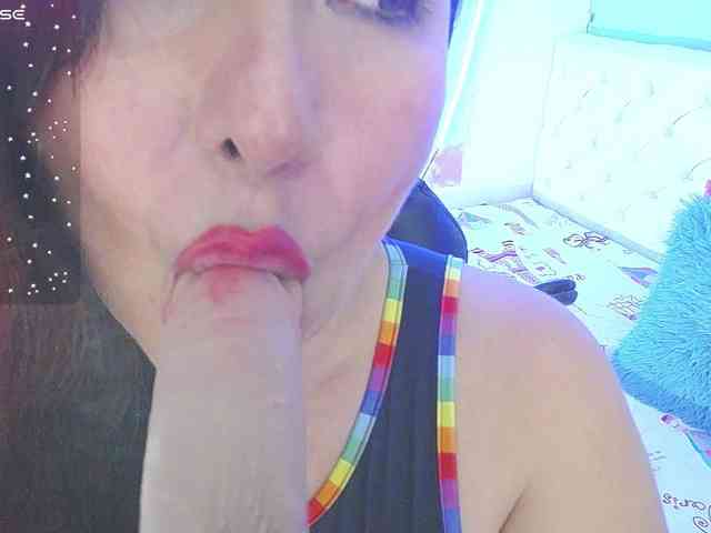 Evelyn-mature19 webcam