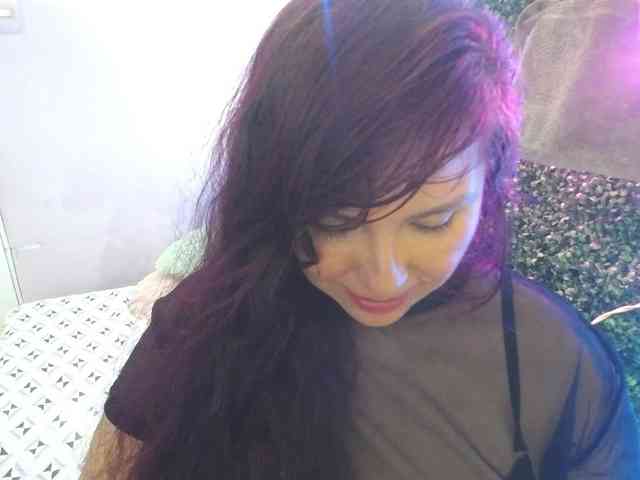 Evelyn-mature19 webcam