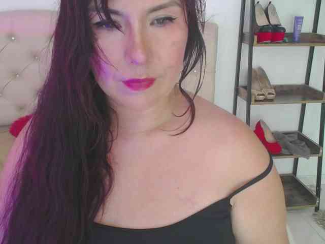 Evelyn-mature19 webcam