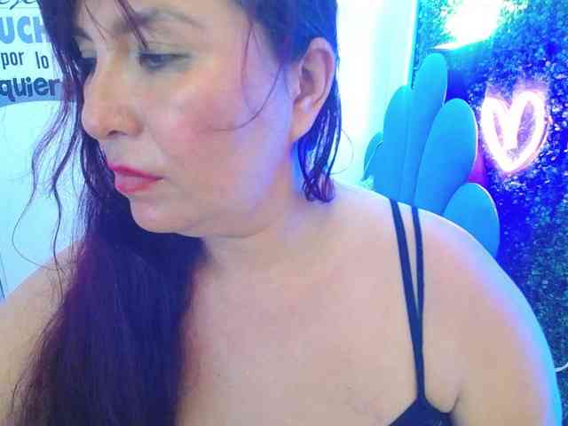 Evelyn-mature19 webcam