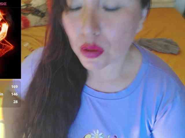Evelyn-mature19 webcam