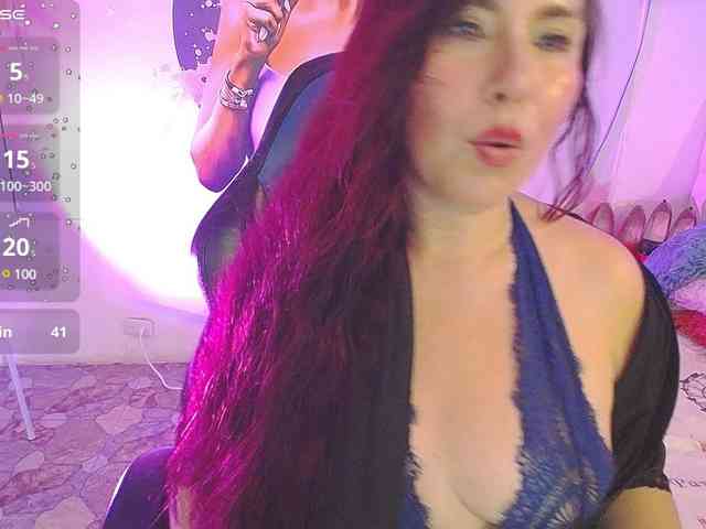 Evelyn-mature19 webcam