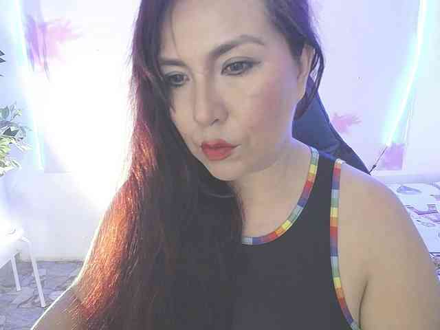 Evelyn-mature19 webcam