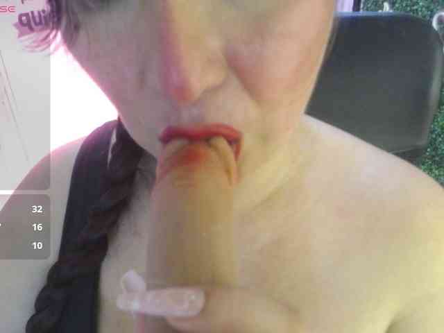 Evelyn-mature19 webcam