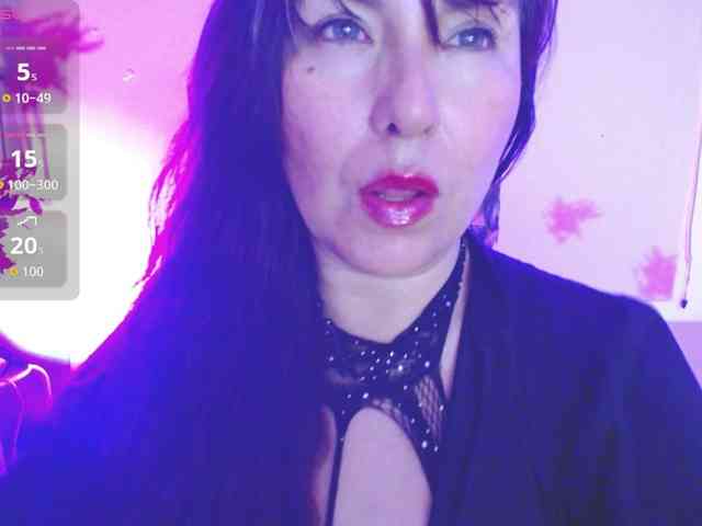 Evelyn-mature19 webcam