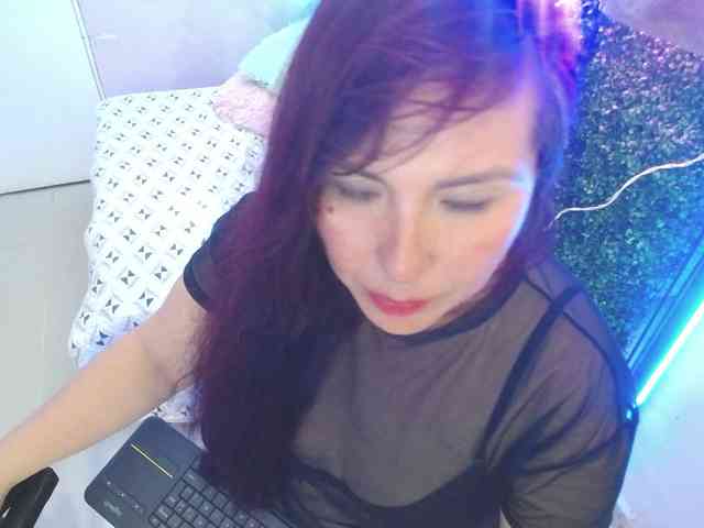 Evelyn-mature19 webcam
