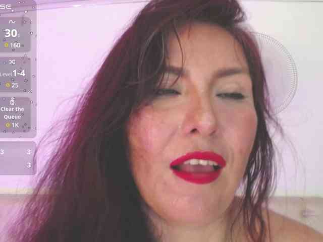Evelyn-mature19 webcam