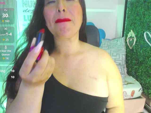 Evelyn-mature19 webcam