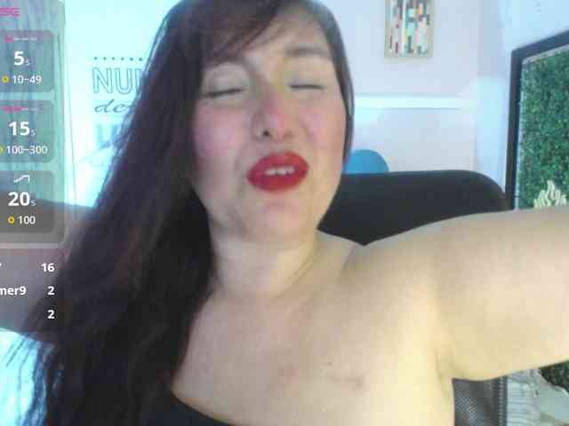 Evelyn-mature19 webcam