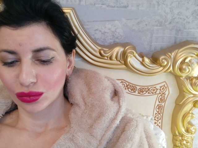 Rosalinda37's BongaCams show and profile