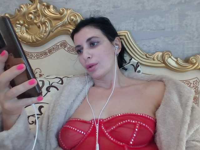Rosalinda37 webcam