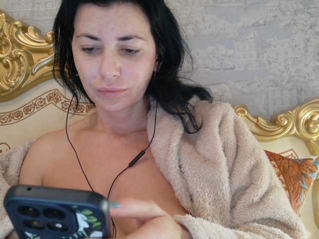 Rosalinda37's BongaCams show and profile