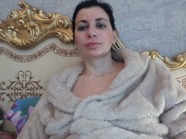 Rosalinda37's BongaCams show and profile