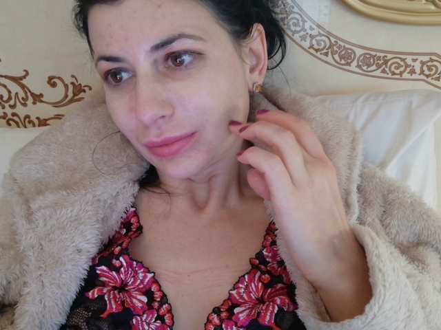 Rosalinda37's BongaCams show and profile