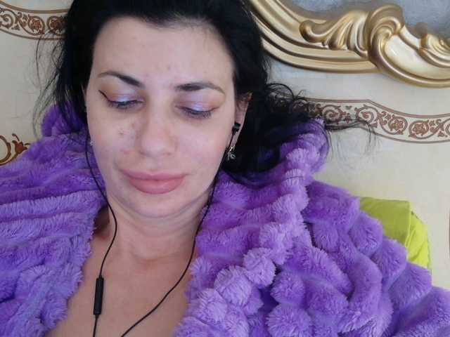 Rosalinda37's BongaCams show and profile