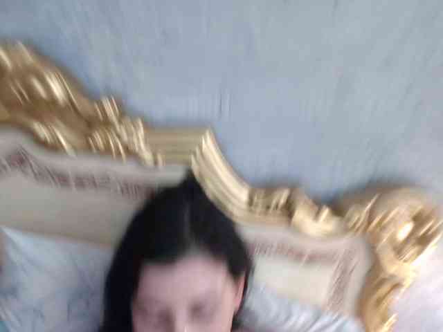 Rosalinda37 webcam
