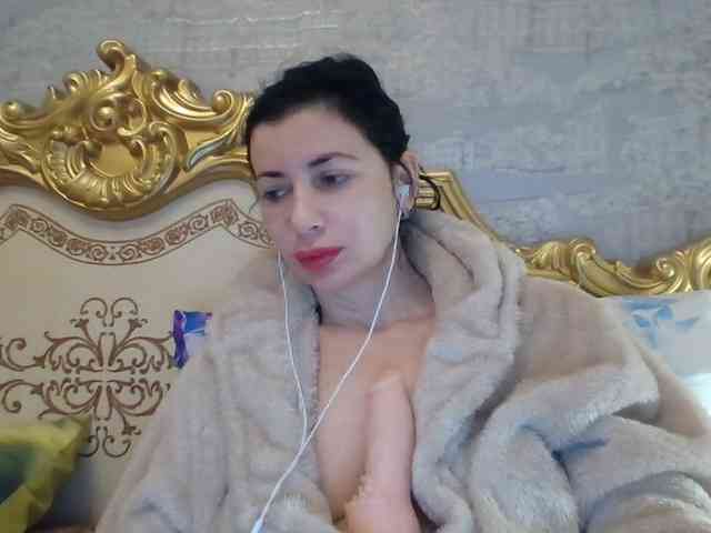 Rosalinda37 webcam