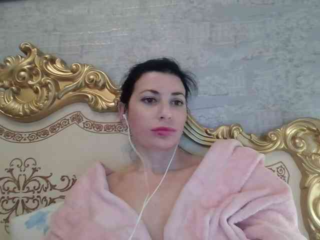 Rosalinda37 webcam