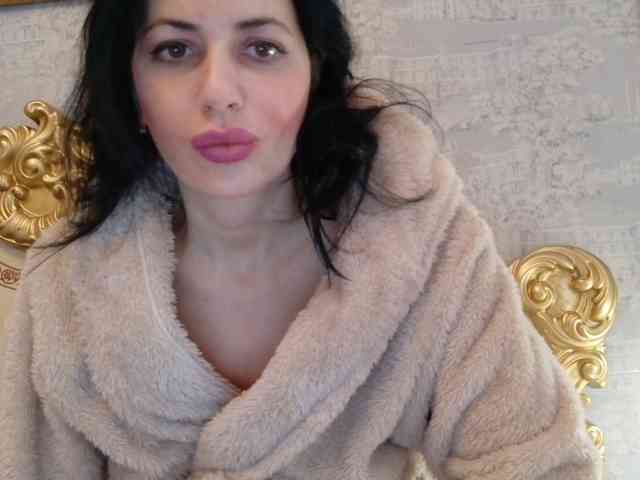 Rosalinda37 webcam