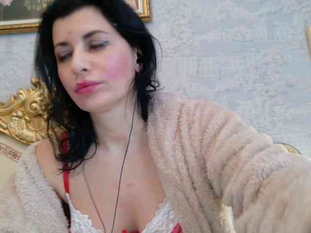 Rosalinda37 webcam