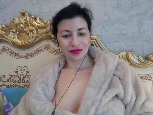 Rosalinda37 webcam