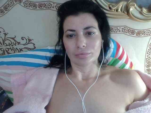 Rosalinda37 webcam