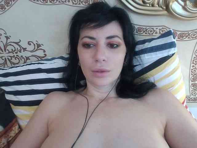 Rosalinda37 webcam