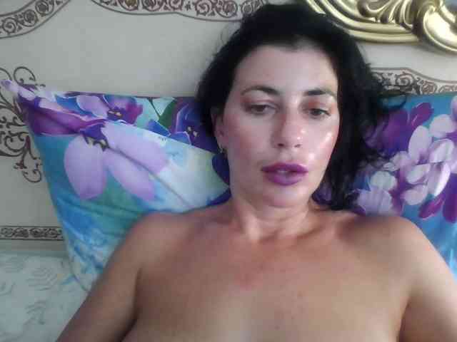 Rosalinda37 webcam