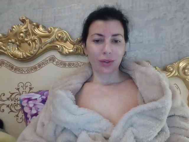 Rosalinda37 webcam