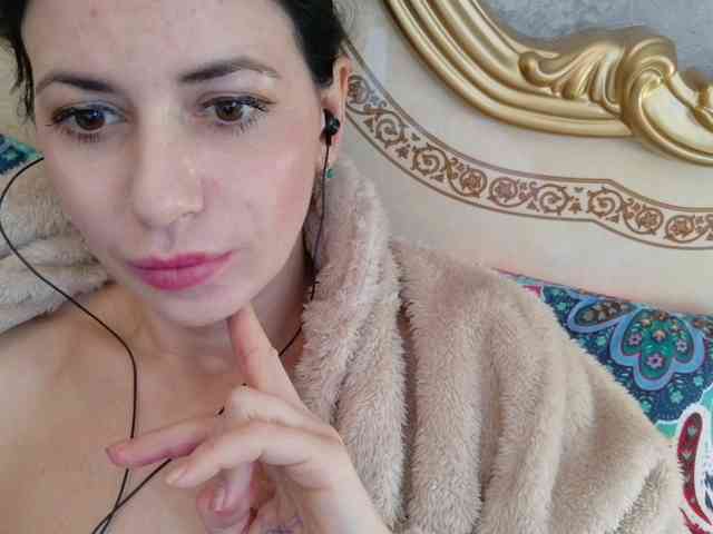 Rosalinda37 webcam