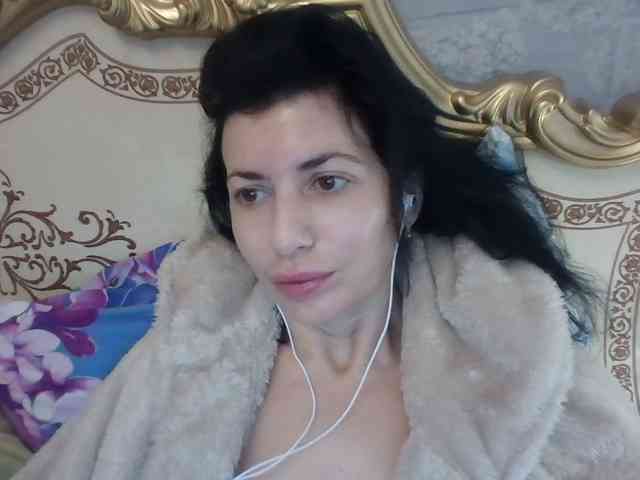 Rosalinda37 webcam