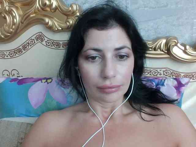 Rosalinda37 webcam