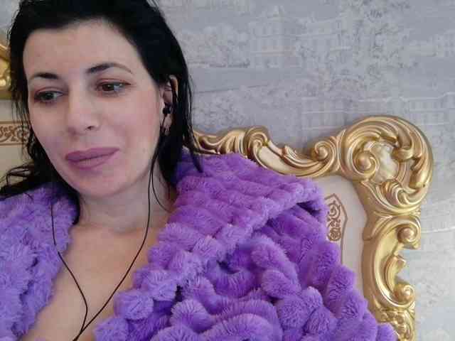 Rosalinda37 webcam