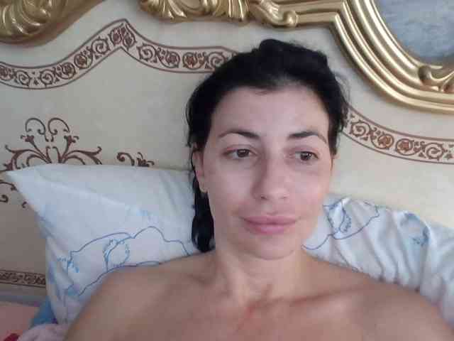 Rosalinda37 webcam