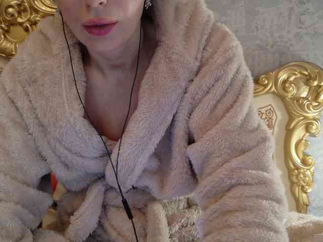 Rosalinda37 webcam