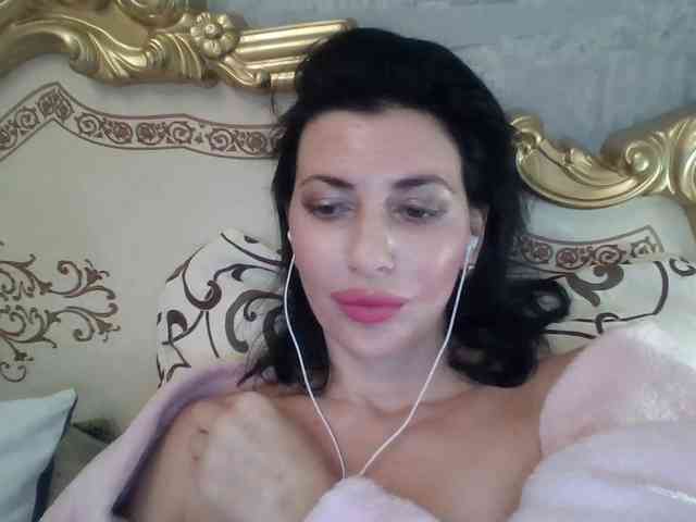 Rosalinda37 webcam