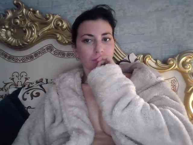 Rosalinda37 webcam