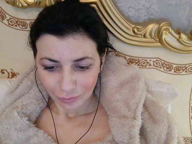 Rosalinda37 webcam