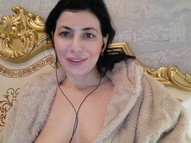 Rosalinda37 webcam