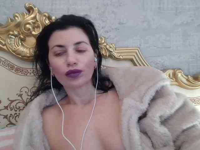 Rosalinda37 webcam