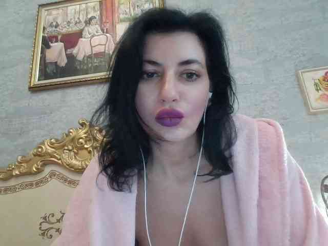 Rosalinda37 webcam