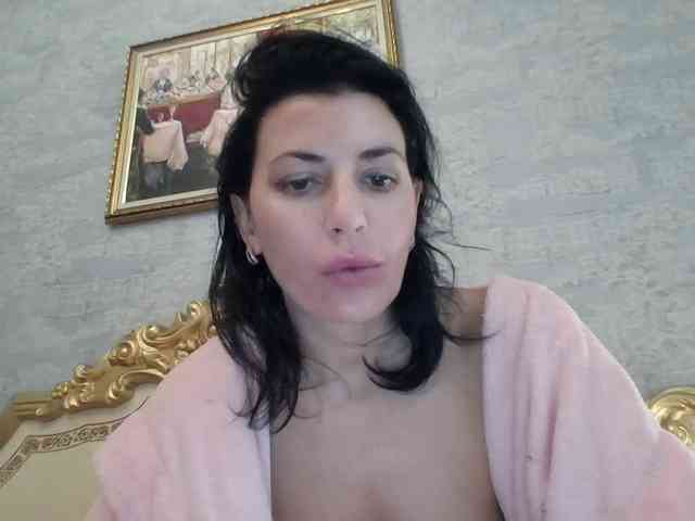 Rosalinda37 webcam