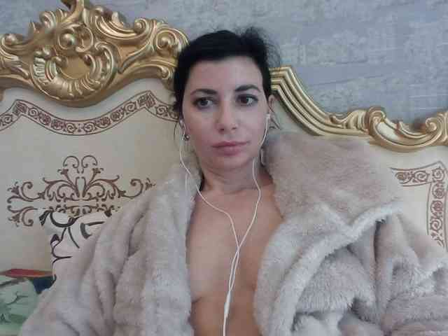 Rosalinda37 webcam