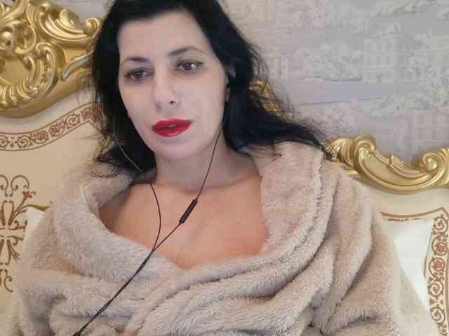 Rosalinda37 webcam