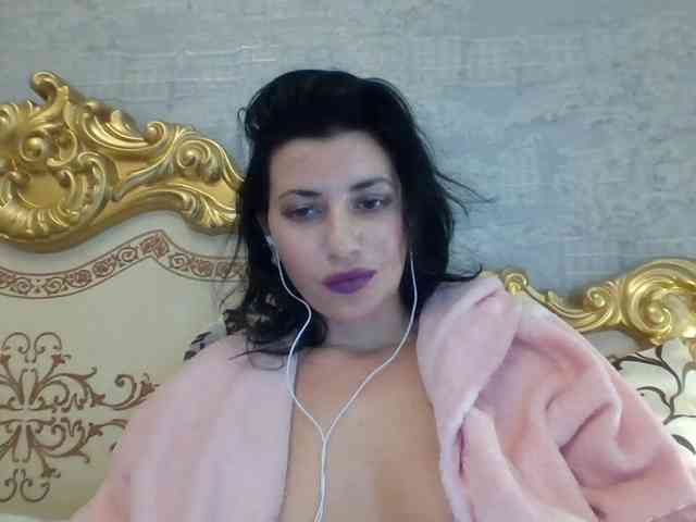 Rosalinda37 webcam