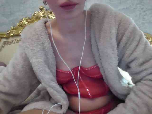 Rosalinda37 webcam