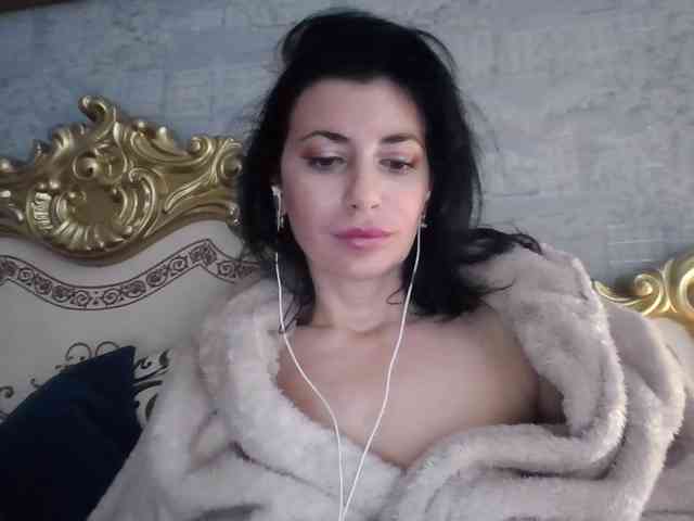 Rosalinda37 webcam