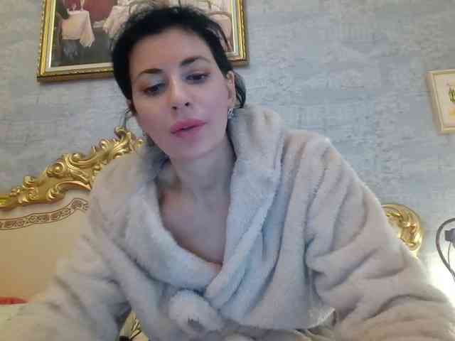 Rosalinda37 webcam