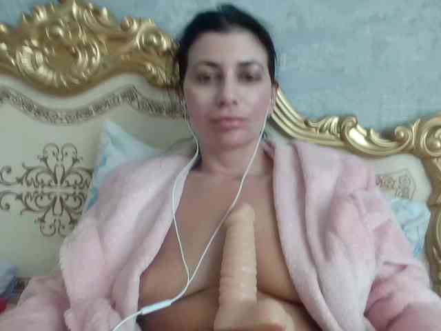 Rosalinda37 webcam